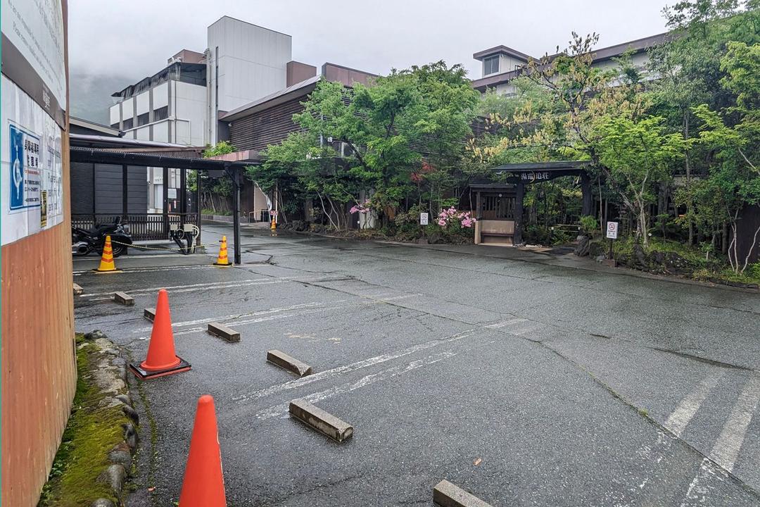 駐車場(エントランス正面専用あり)