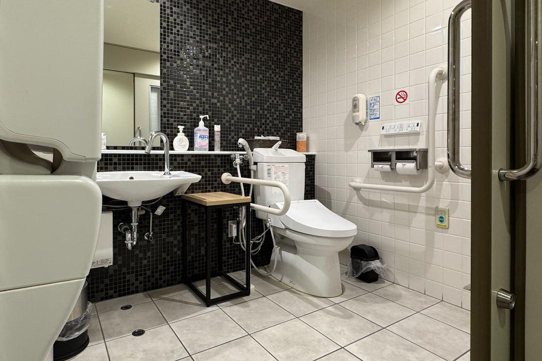 ユニバーサルトイレ