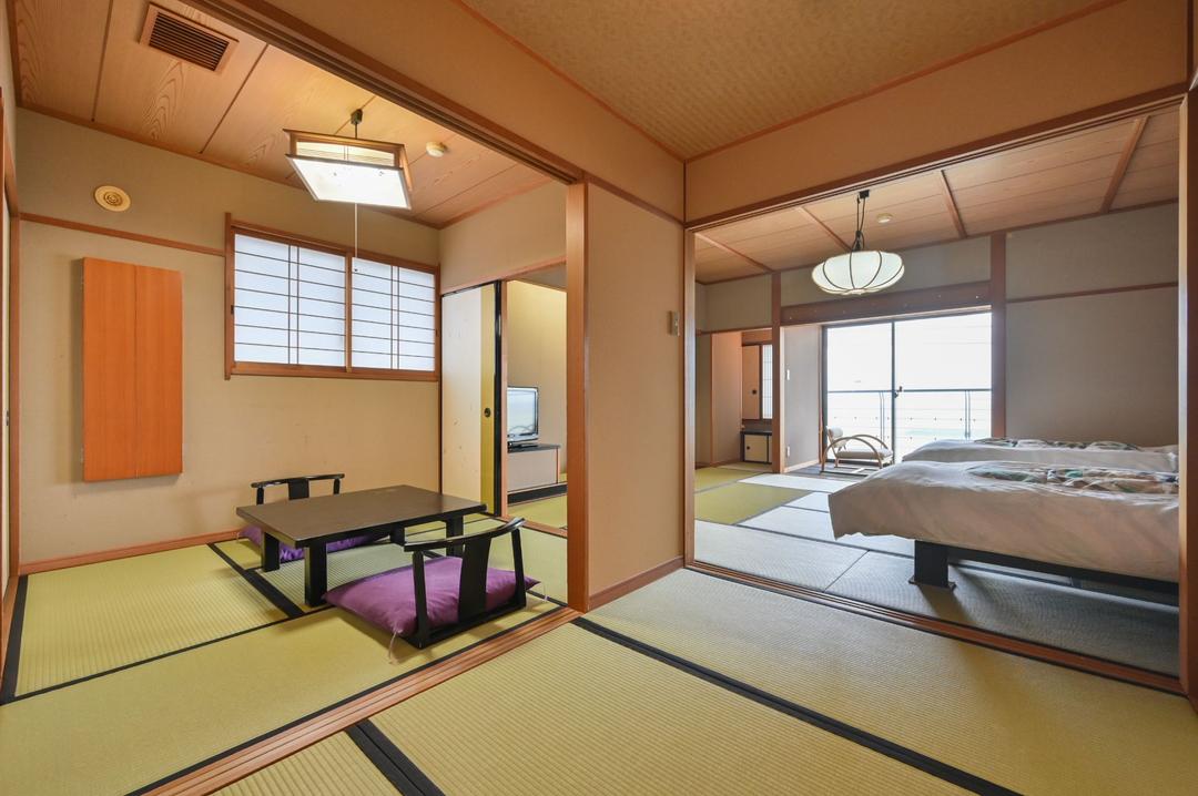 315号室 リクライニングベッド