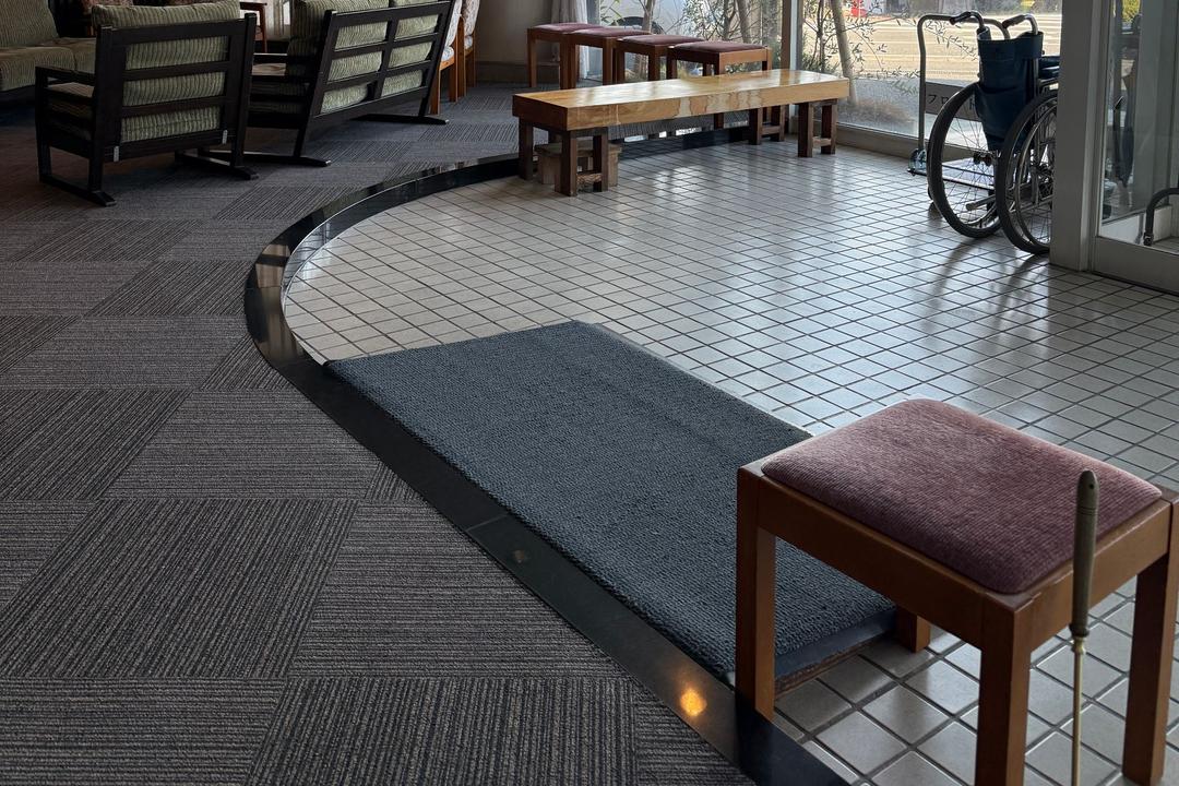 エントランススロープあり